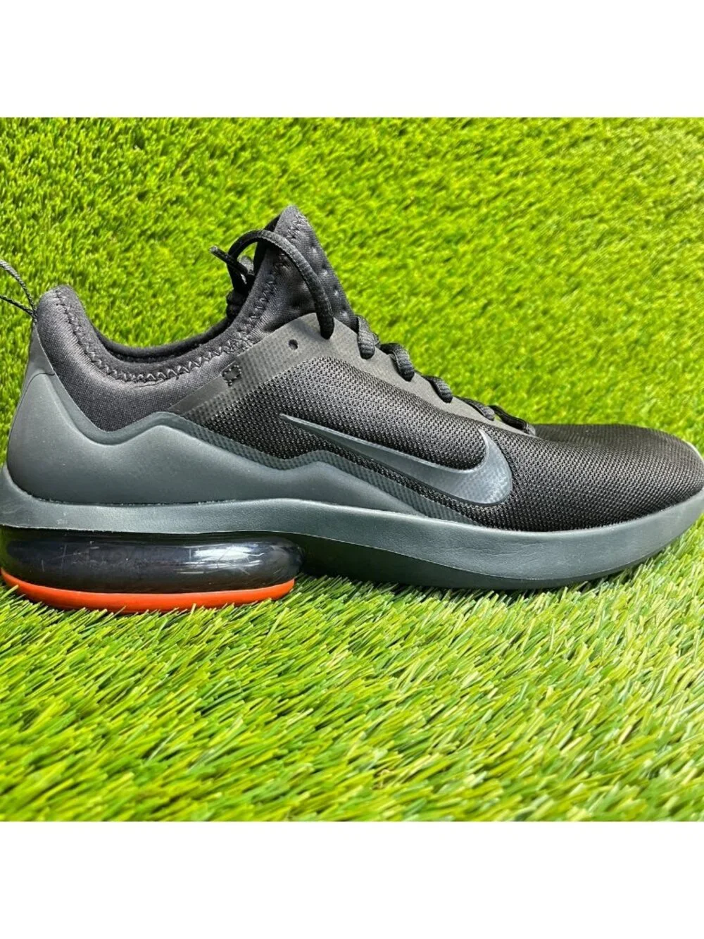 Nike Air Max Kantara Mens Size 10 Black Gray Athletic Running Shoes Sneakers